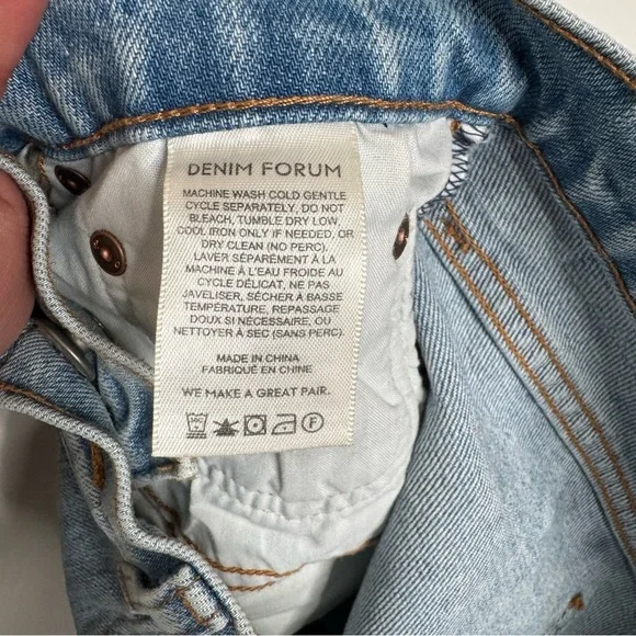 Aritzia Denim Forum THE YOKO HIGH RISE SLIM 30L Jean size 27 - Picture 11 of 12